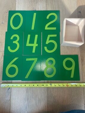 Adena Montessori Number Cards (Green with Box)